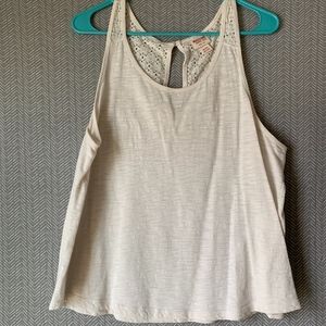 tank top, key hole back